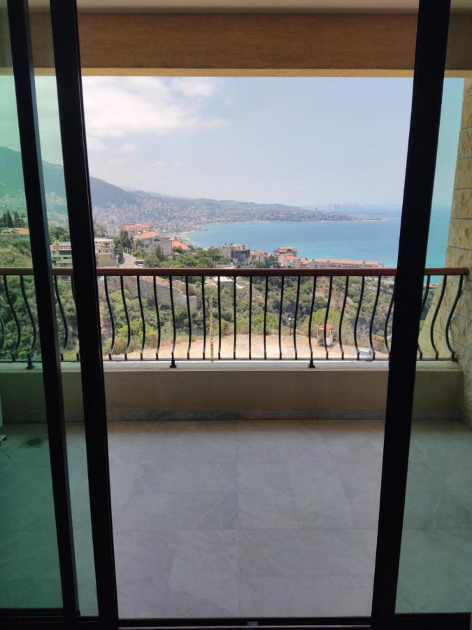 Adma Blue Screen Jounieh Exteriör bild
